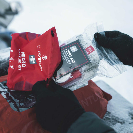 Load image into Gallery viewer, Lifesystems Light &amp; Dry Micro First Aid Kit
